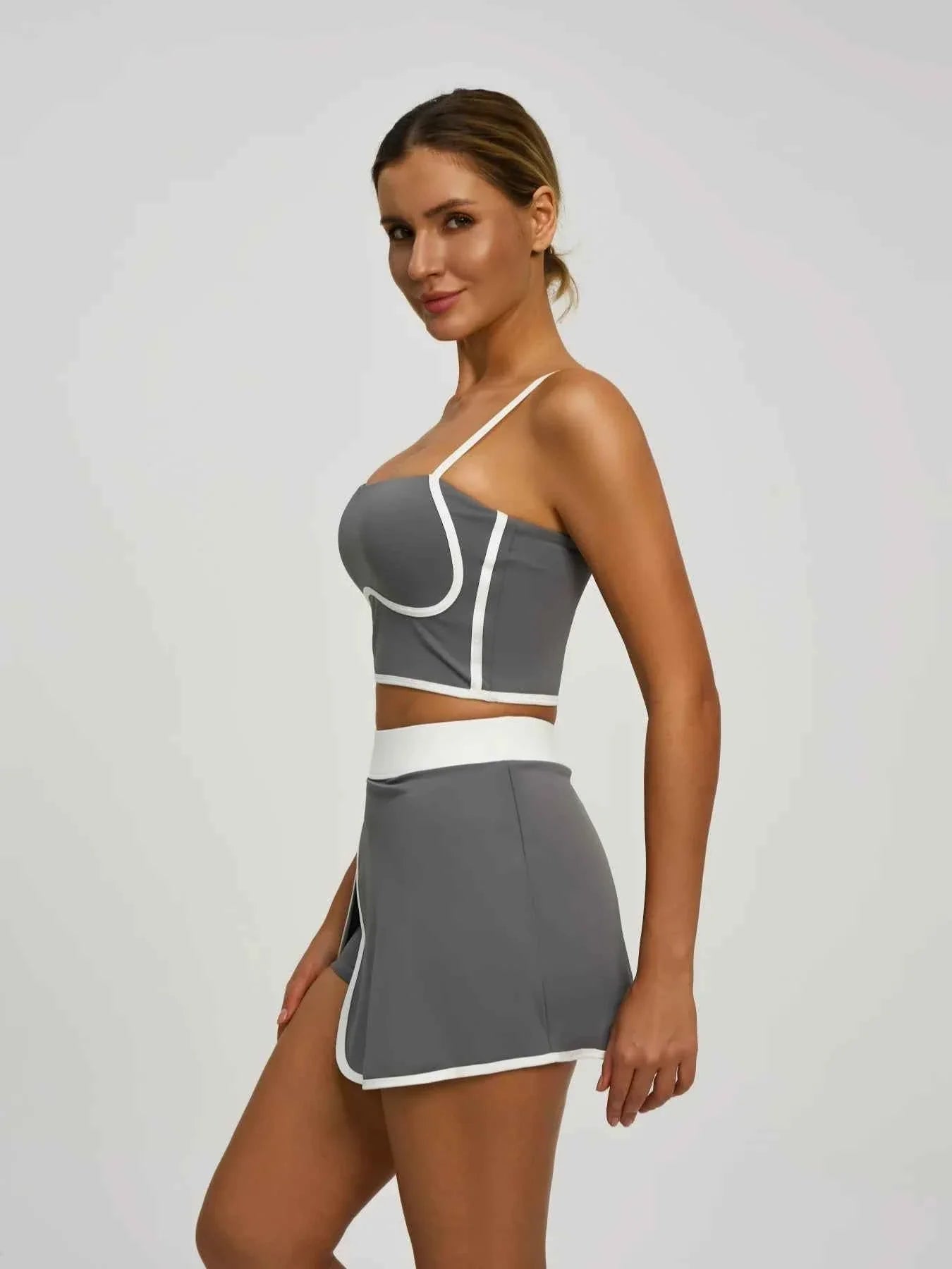 Women's Sports Set: Padded Crop Top & Pocket Skort