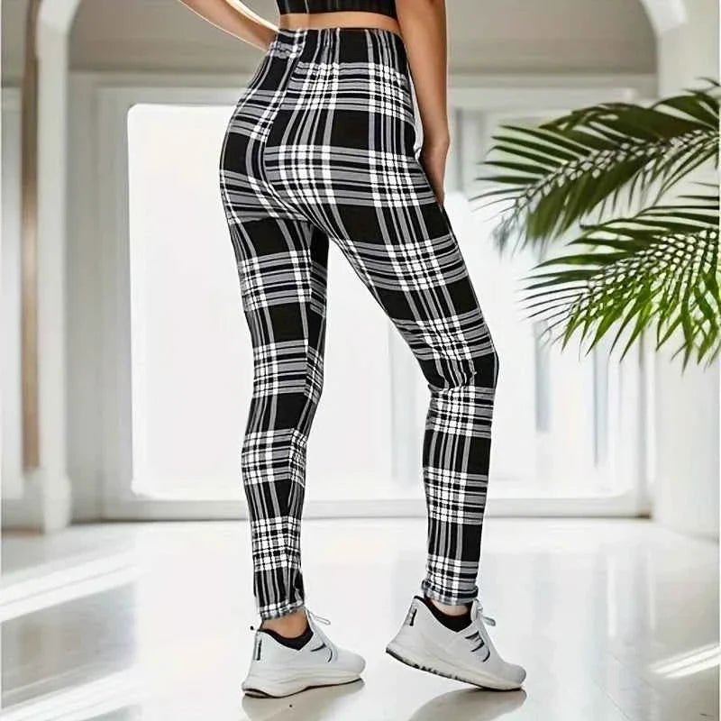 Women's Black & White Checkered Leggings