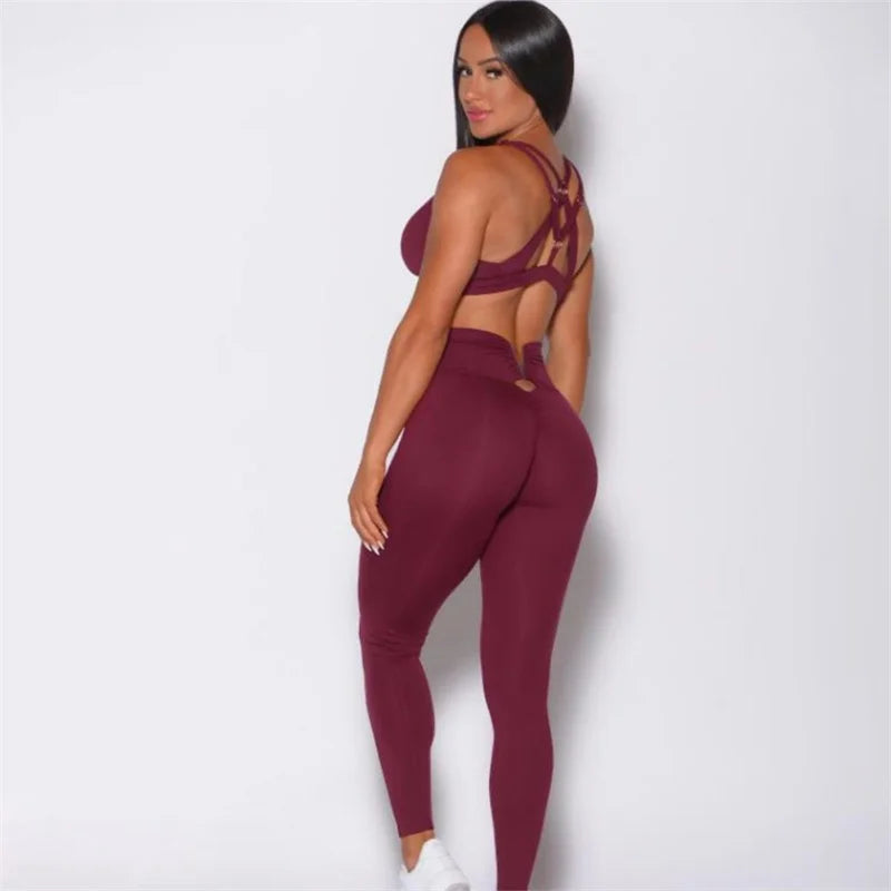ActiveVibe Women's Fitness Ensemble: Leggings and Sports Bra